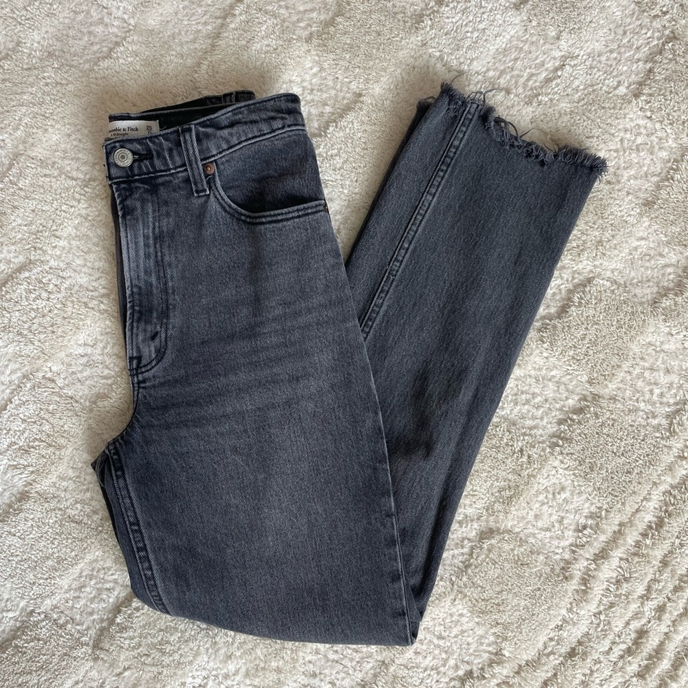 Abercrombie & Fitch The 90’s Straight Ultra High Rise